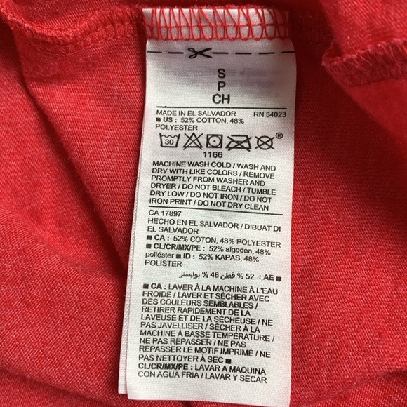 OLD NAVY Snoopy Woodstock Seasons Greetings Holiday Peanuts T-Shirt Size Small - Picture 7 of 9